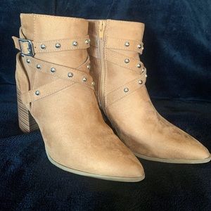 Bamboo tan colored women's booties block heel